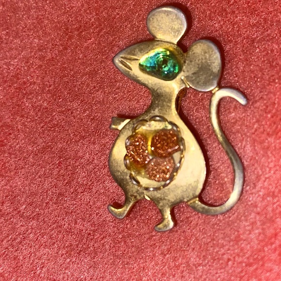 Fashion vintage jelly filled mouse brooch - Picture 4 of 4
